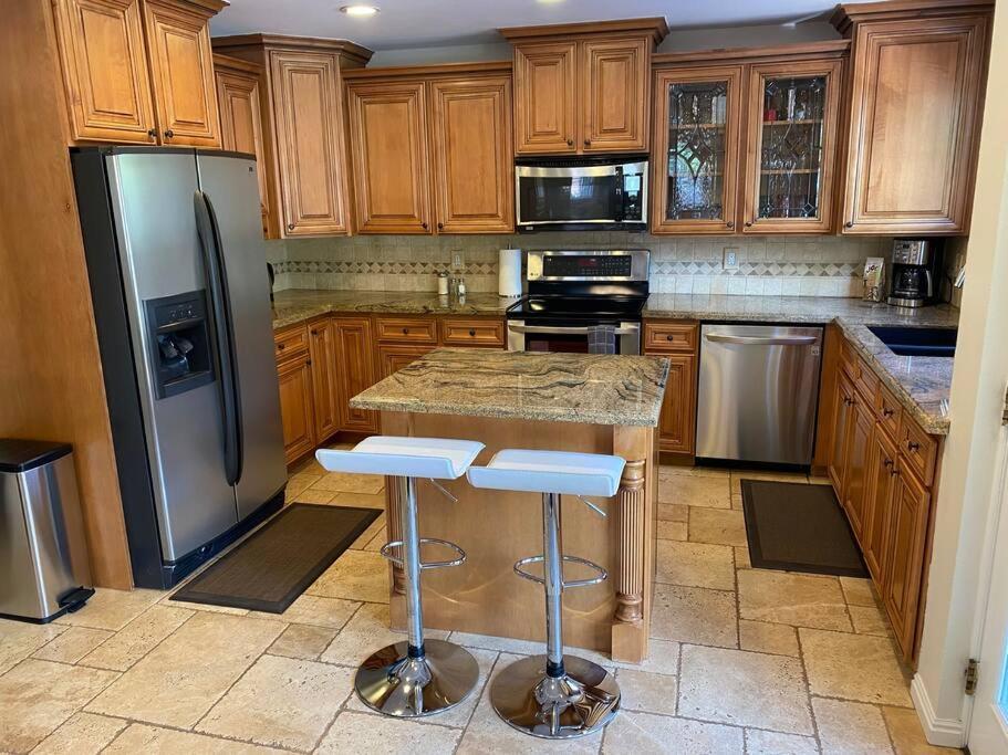 Wasatch Front Home With Pool Close To Everything! เมอร์เรย์ ภายนอก รูปภาพ
